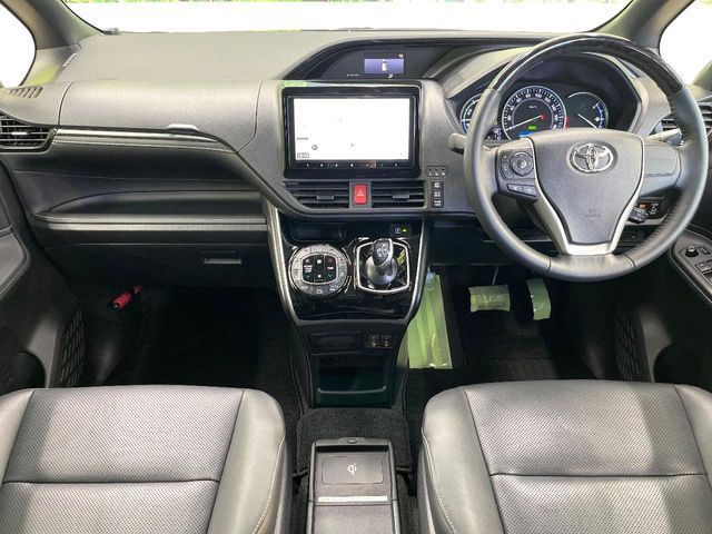 TOYOTA ESQUIRE HYBRID 2015