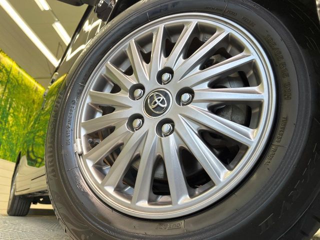 TOYOTA ESQUIRE HYBRID 2015