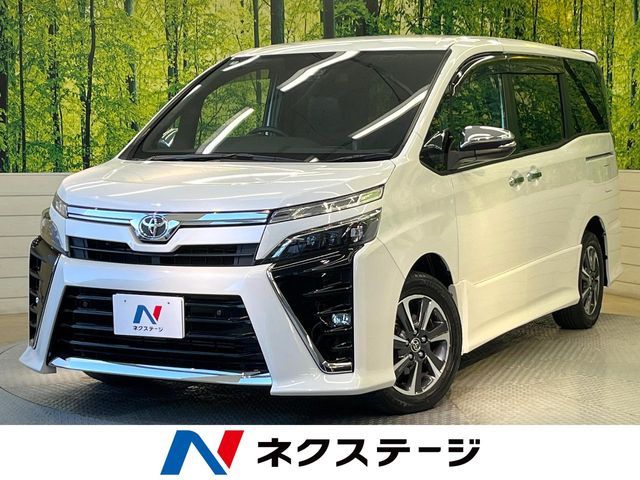 TOYOTA VOXY 2021