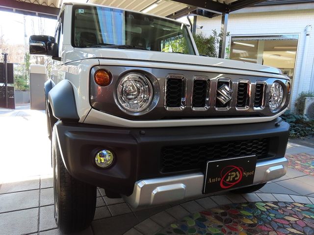 SUZUKI JIMNY NOMADE 2025