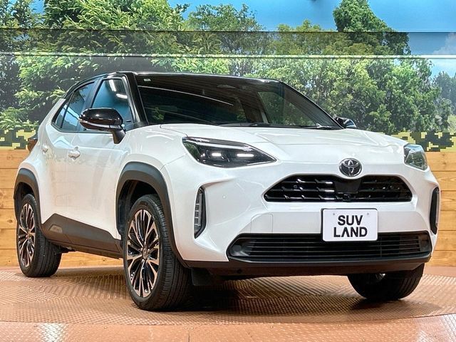 TOYOTA YARIS CROSS 2025