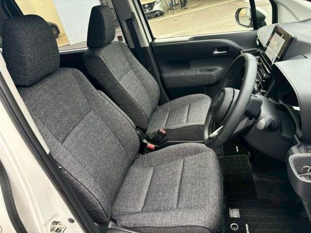 TOYOTA SIENTA HYBRID 2024