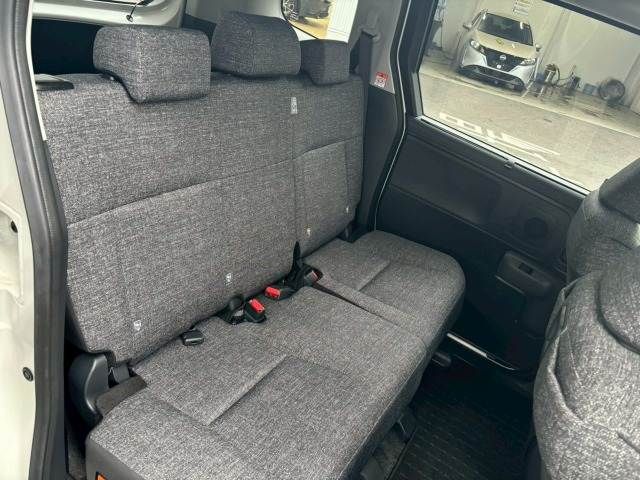 TOYOTA SIENTA HYBRID 2024