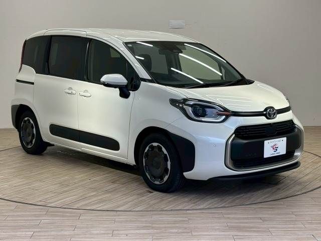 TOYOTA SIENTA HYBRID 2024
