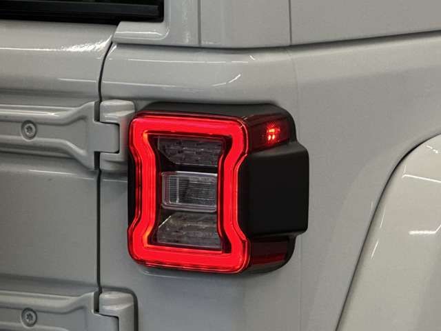 JEEP JEEP WRANGLER UNLIMITED 2023