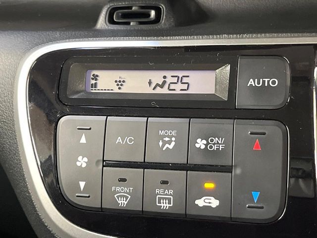 HONDA N BOX CUSTOM 2015