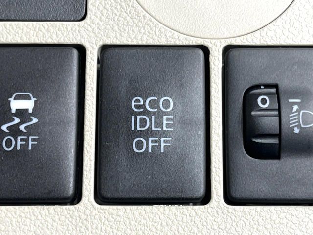 DAIHATSU TANTO 4WD 2015