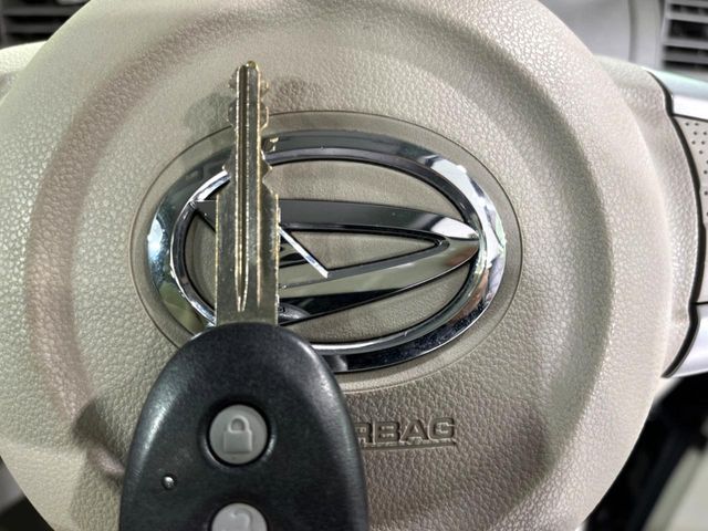 DAIHATSU TANTO 4WD 2015