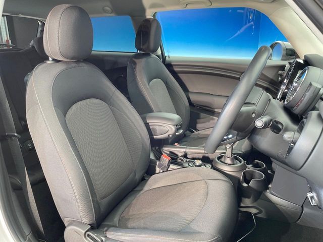 BMW MINI COOPER D 2020