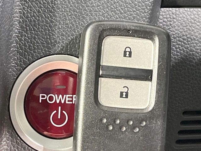 HONDA FIT HYBRID 2015