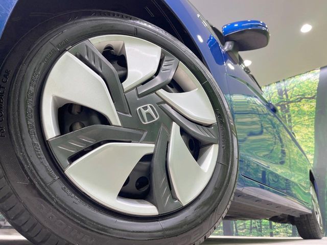 HONDA FIT HYBRID 2015