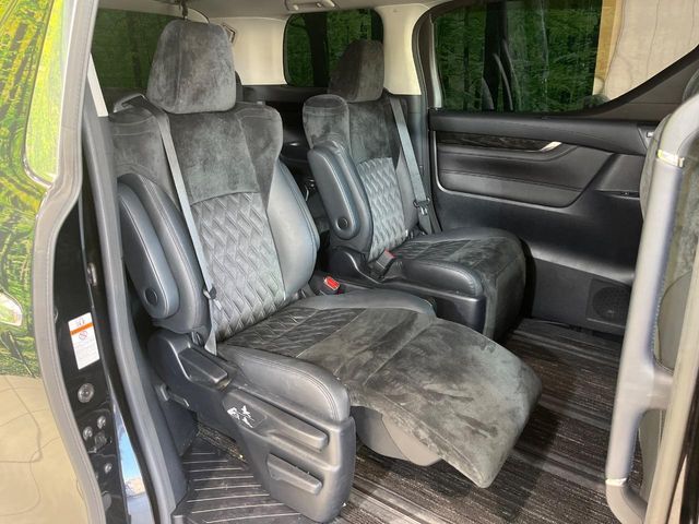 TOYOTA VELLFIRE  HYBRID 4WD 2015