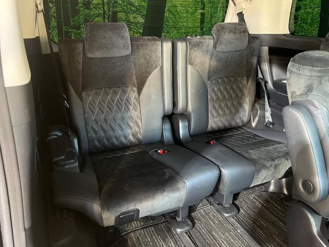 TOYOTA VELLFIRE  HYBRID 4WD 2015