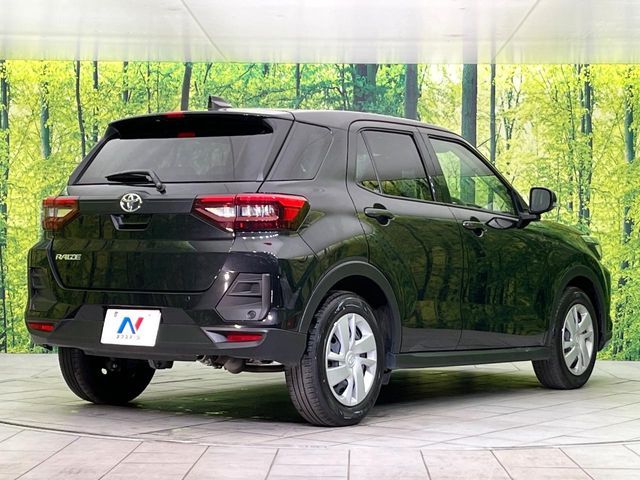 TOYOTA RAIZE 2025