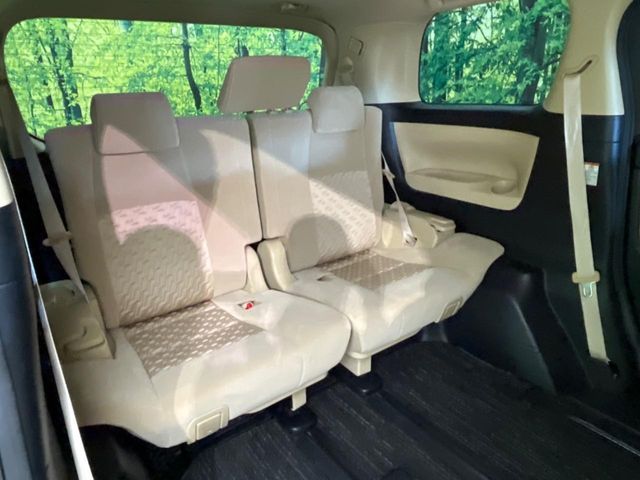 TOYOTA VELLFIRE 2016