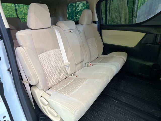 TOYOTA VELLFIRE 2016