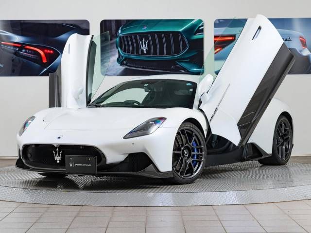 MASERATI MASERATI MC20 2022