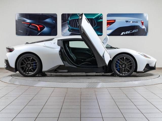 MASERATI MASERATI MC20 2022