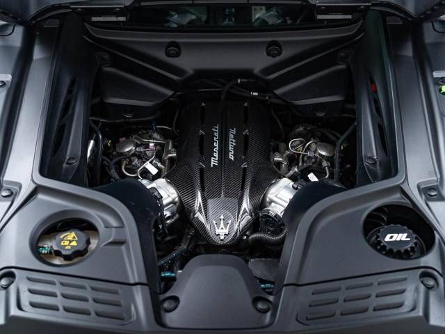 MASERATI MASERATI MC20 2022