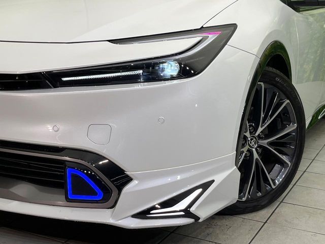 TOYOTA PRIUS 4WD 2024