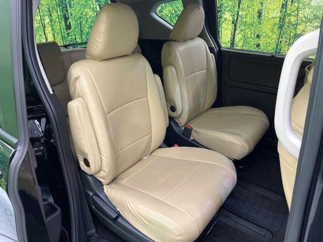 HONDA FREED HYBRID 2023