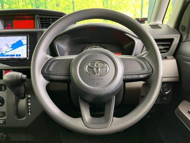 TOYOTA ROOMY 2022
