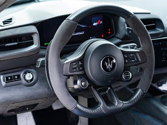 MASERATI MASERATI MC20 2022