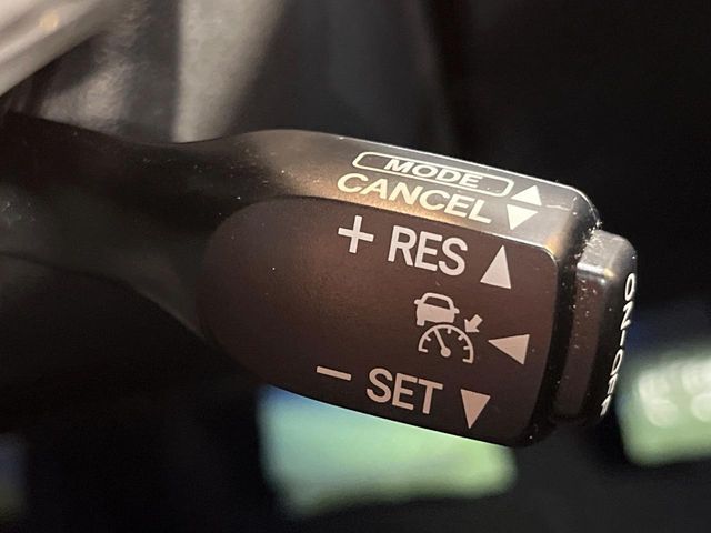 TOYOTA HARRIER 2WD 2016