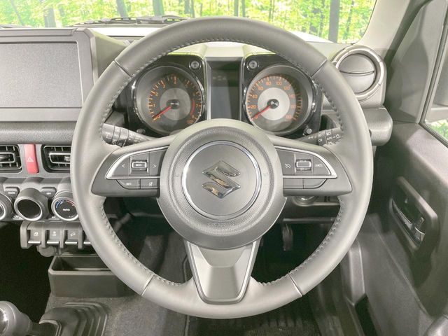 SUZUKI JIMNY NOMADE 2025