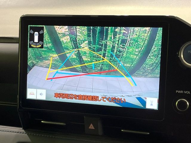 TOYOTA VOXY HYBRID 2022