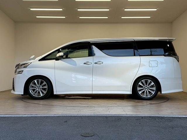 TOYOTA VELLFIRE 2016