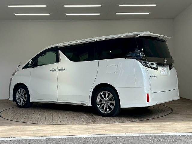 TOYOTA VELLFIRE 2020