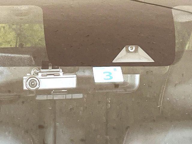 NISSAN NOTE 4WD 2019