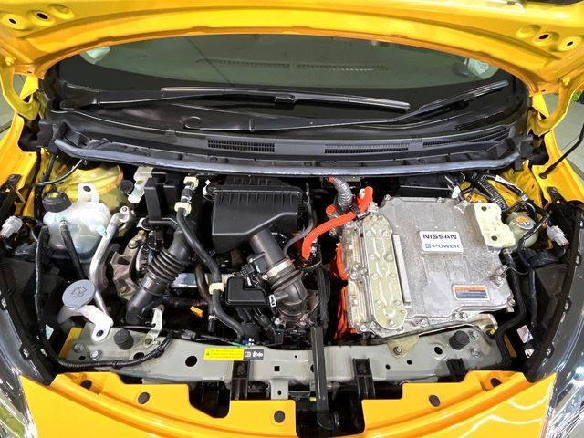 NISSAN NOTE 4WD 2019