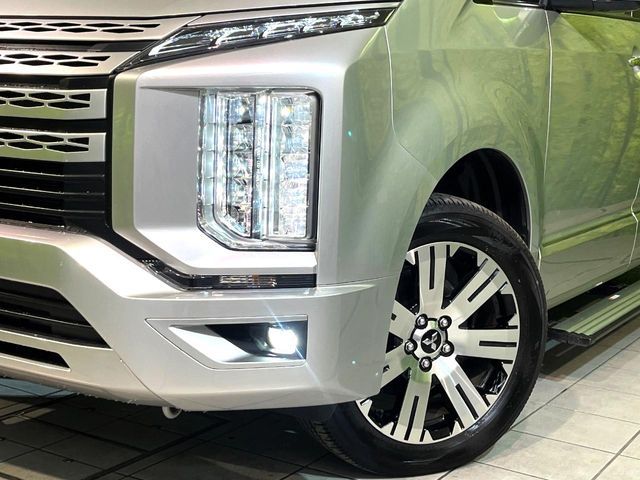 MITSUBISHI DELICA D:5 4WD 2024