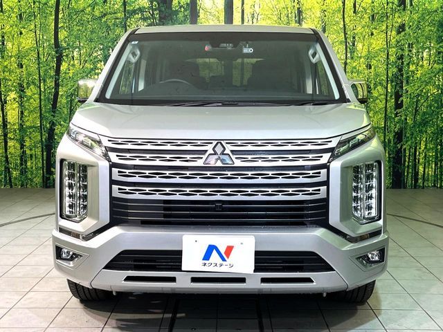 MITSUBISHI DELICA D:5 4WD 2024