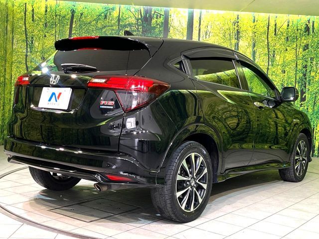 HONDA VEZEL HYBRID 2016