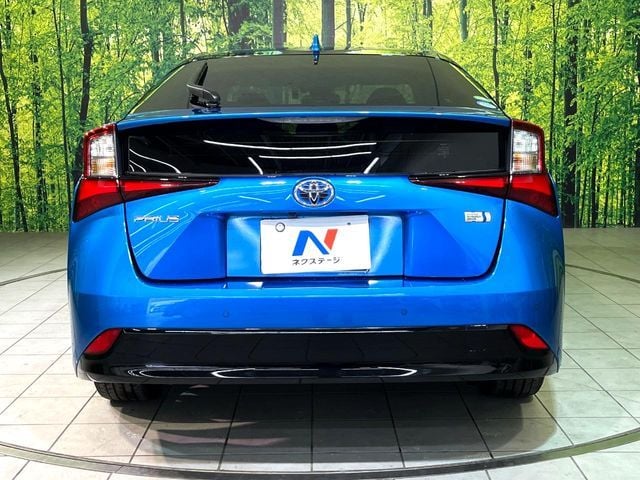 TOYOTA PRIUS 2019