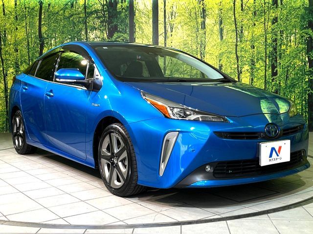 TOYOTA PRIUS 2019