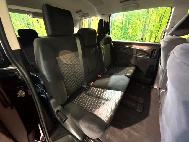 MITSUBISHI DELICA D:5 4WD 2024