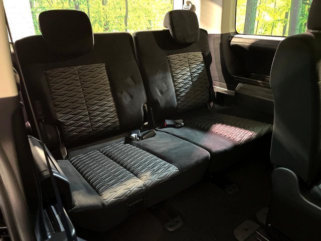 MITSUBISHI DELICA D:5 4WD 2024