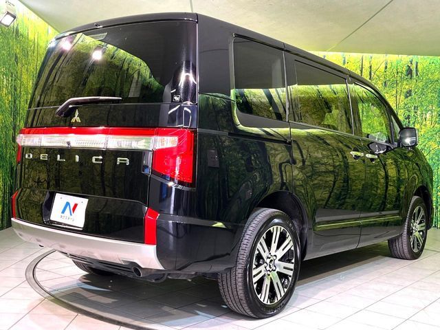 MITSUBISHI DELICA D:5 4WD 2024