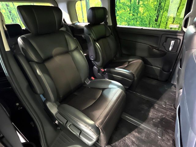 NISSAN ELGRAND 2016