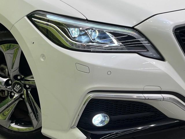 TOYOTA CROWN sedan hybrid 2018