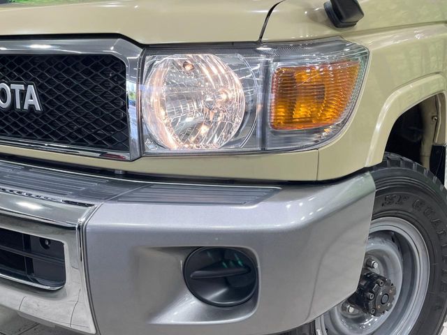 TOYOTA LANDCRUISER PICKUP 2015