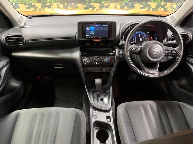 TOYOTA YARIS CROSS 2025