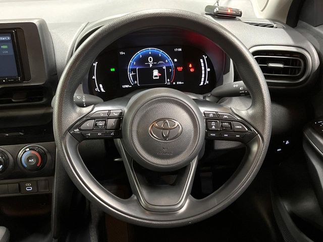 TOYOTA YARIS CROSS 2025