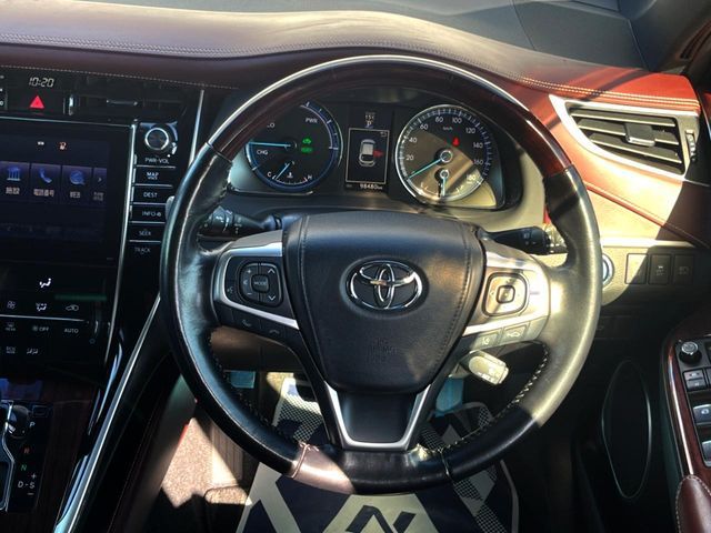 TOYOTA HARRIER HYBRID 2015