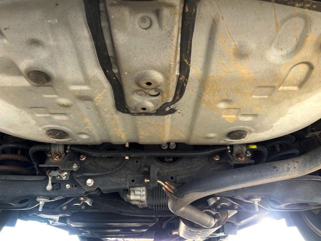 TOYOTA HARRIER HYBRID 2015