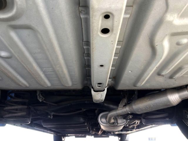 TOYOTA VOXY HYBRID 2014